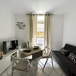 Appartement Lovely Cozy On Loved Historic Staircase In Centro E A 6 Minuti Dalla Stazione La Spezia