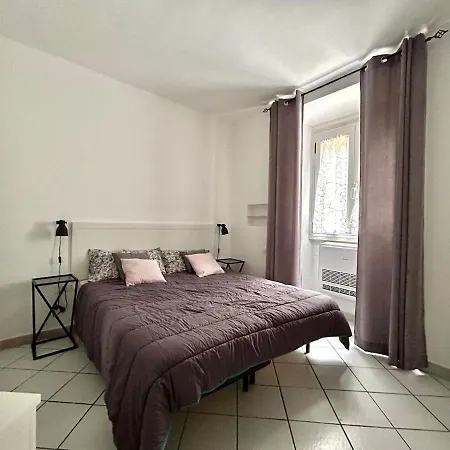 Apartmán Lovely Cozy On Loved Historic Staircase In Centro E A 6 Minuti Dalla Stazione *