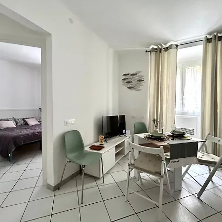 Lovely Cozy On Loved Historic Staircase In Centro E A 6 Minuti Dalla Stazione * La Spezia