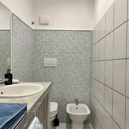 公寓 Lovely Cozy On Loved Historic Staircase In Centro E A 6 Minuti Dalla Stazione *