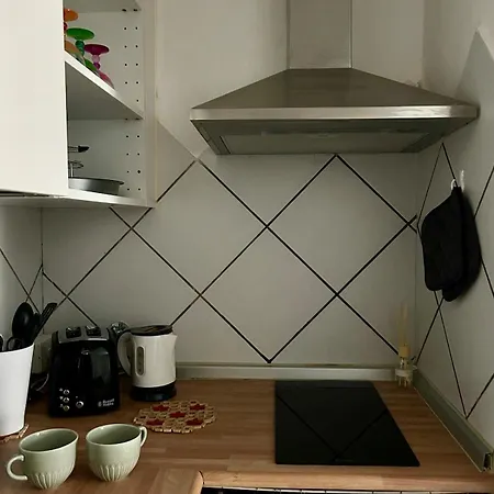 Lovely Cozy On Loved Historic Staircase In Centro E A 6 Minuti Dalla Stazione Apartmán *