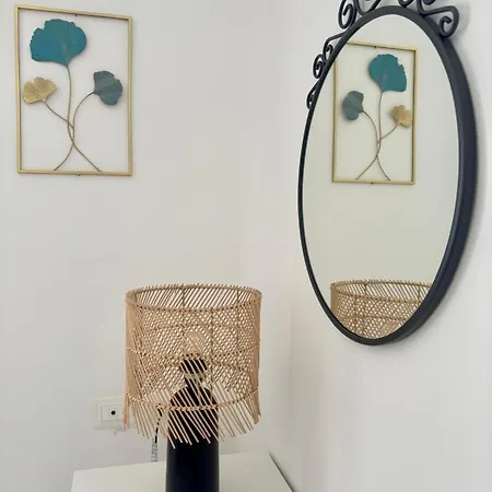 公寓 Lovely Cozy On Loved Historic Staircase In Centro E A 6 Minuti Dalla Stazione 斯培西亚