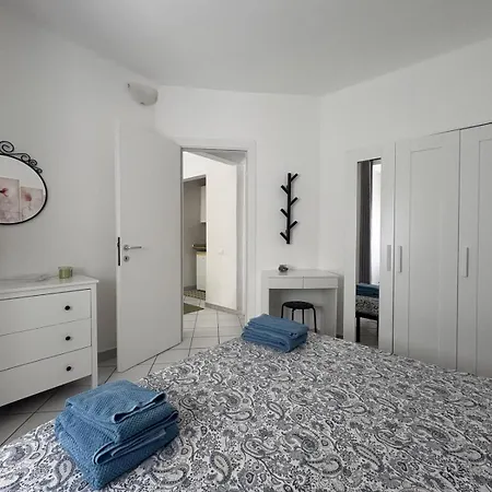 公寓 Lovely Cozy On Loved Historic Staircase In Centro E A 6 Minuti Dalla Stazione *